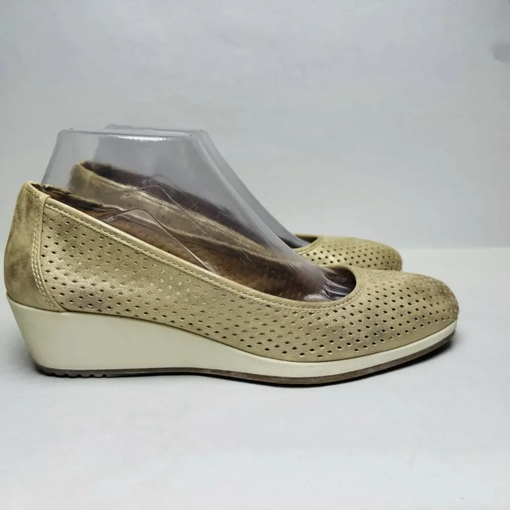Naturalizer Betina 2 Gold Perforated Wedge Slip On Shoes Womens Sz 8 M‎ Comfort